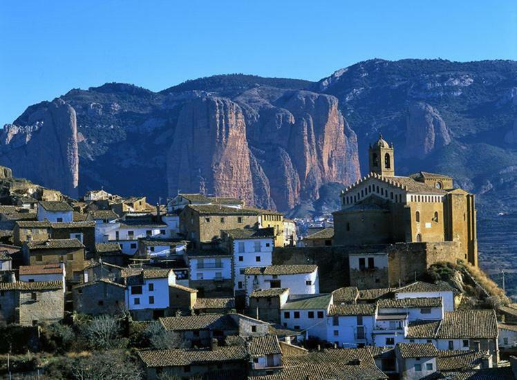 Natura Jordan Murillo de Gállego Esterno foto